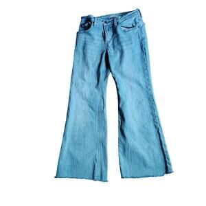 Levi's Middy Flare Jeans – Size 27 – Light Wash Raw Hem